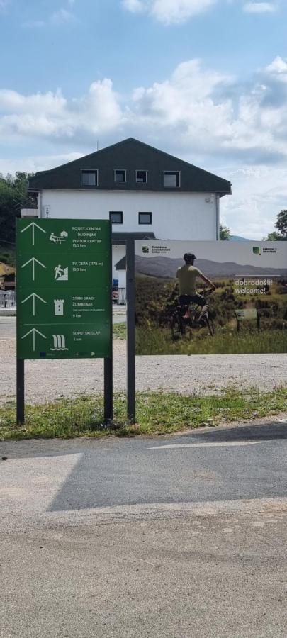 Kod Slaveka Lägenhet Kostanjevac Exteriör bild