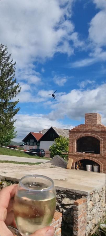 Kod Slaveka Lägenhet Kostanjevac Exteriör bild